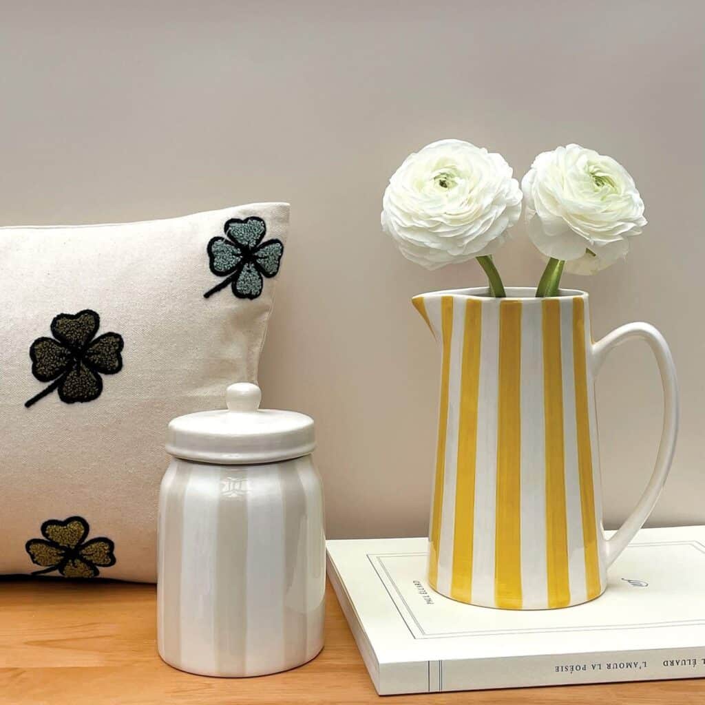 pichet rayure jaune 1